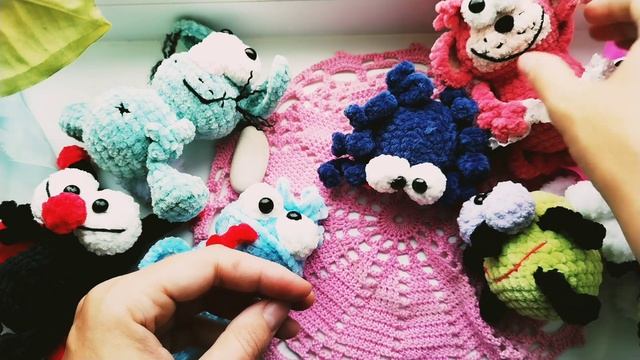 Готовые игрушки Плюшевые игрушки Пчелки Мухи Обезьянки Хамелеон Зайцы