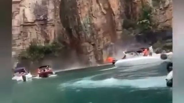 накрыло скала