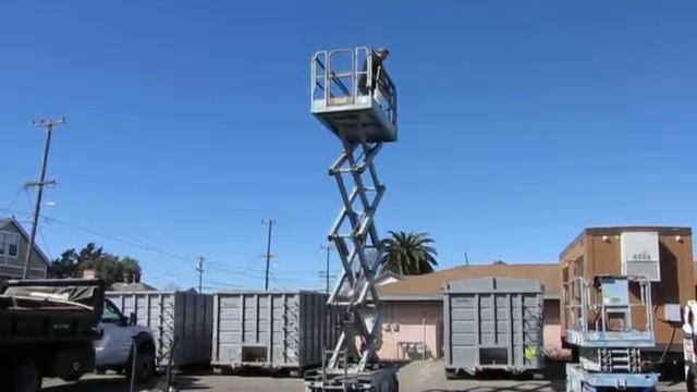 Lot #0105: Genie GS-2646 Electric Scissor Lift