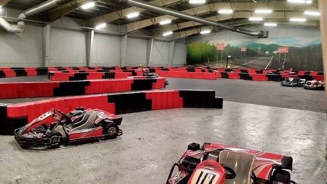 Поездка от Красного креста на боулинг и картинг. Тронхеймщина, Норвегия.