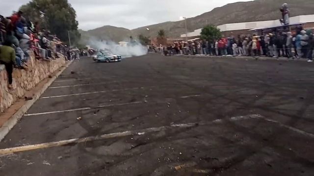 Nissan Skyline 2500 Spinning