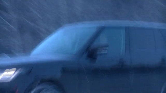 Range Rover К953ВТ196 встречка, проезд на красный