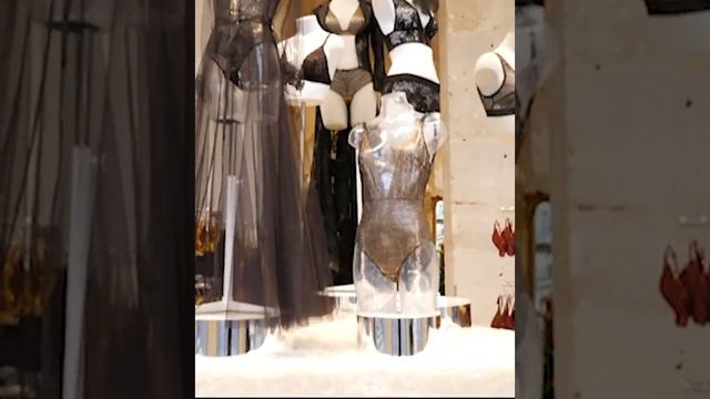 Etam Happy Opening - Flagship Paris Haussmann Opera