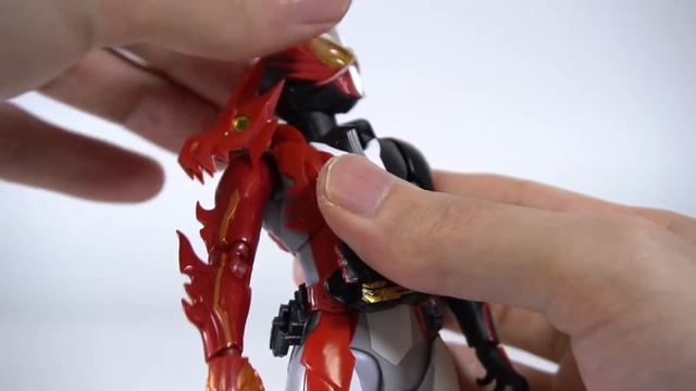 S.H.Figuarts Kamen Rider Saber Brave Dragon (Unboxing)