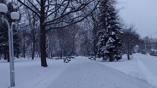 Минск.14.01.2024/Прогулка : фабрика-кухня, тусовочная улица, памятник Мицкевичу