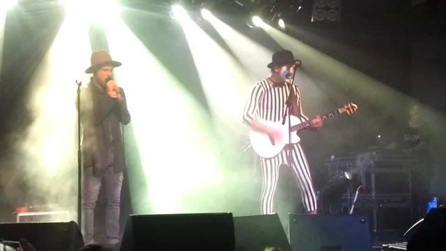 5nizza - Эй, где ты? / LIVE Челябинск 21.04.2016