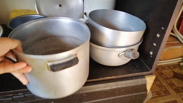 Посуда, которую нам дала хозяйка при аренде дома в Феодосии