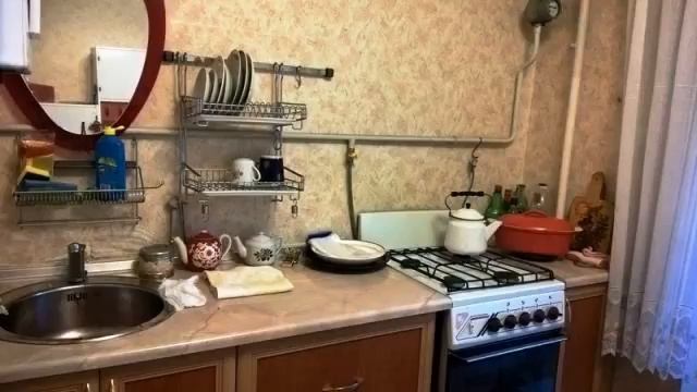 Продается просторная, двухкомнатная квартира п...