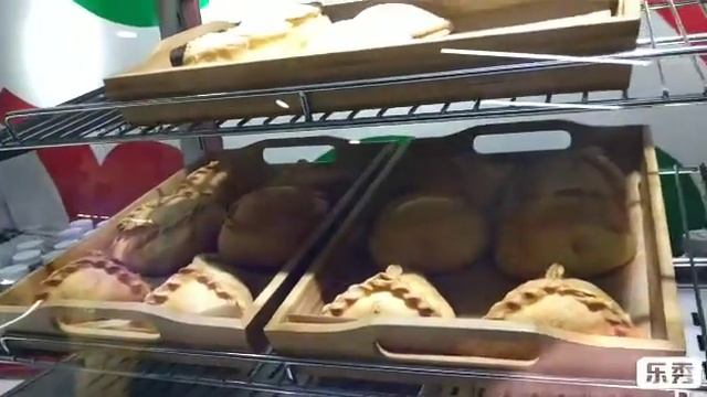 Казань, прогулка по улице Баумана, где подкрепиться😉🎉