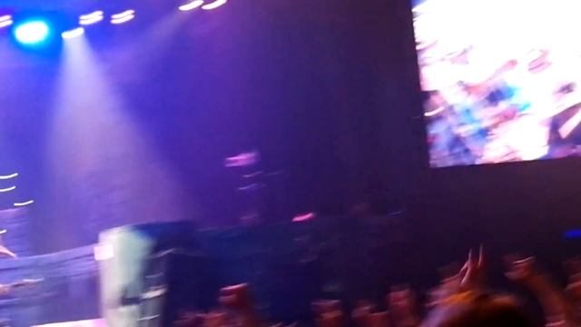 Iron Maiden , Arnhem Gelredome _ 8 Juni16 - (Clip 15) BLOOD BROTHERS (Album: A Brave New World)