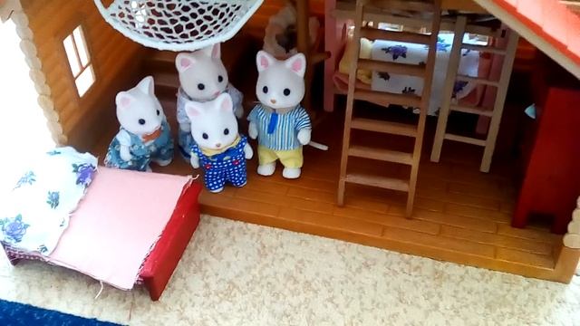 Обзор домика Sylvanian Families!! (1часть!)