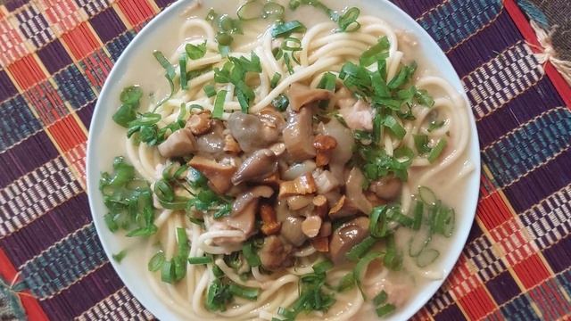 Кушать подано. Простой обед с грибами.