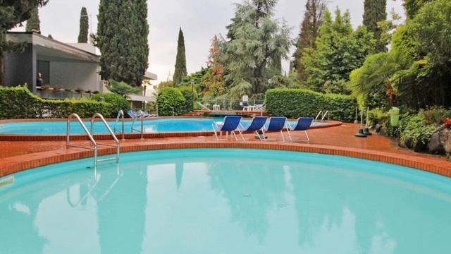 Residence Villa Alba - Hotel in Gardone Riviera Italy