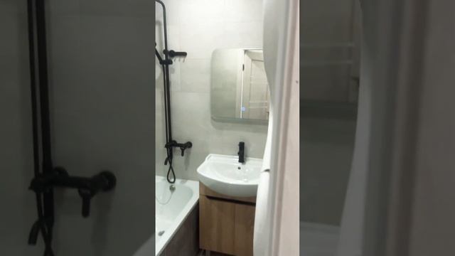 Киров, Левитана 5, 3х комнатная квартира. Продажа!