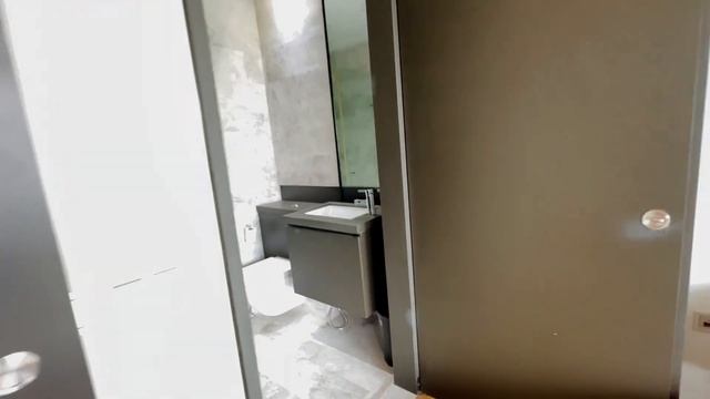 OUE TWIN PEAKS 1BR: Urban Gem In Orchard / River Valley