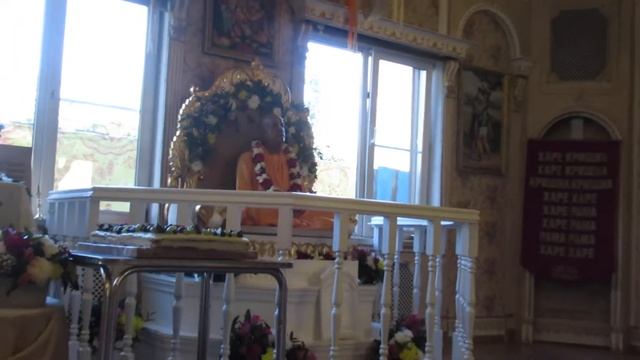 Вьяса-пуджа Е.С.Бхакти Вигьяна Госвами в ОМске(часть1) 06.10.19.