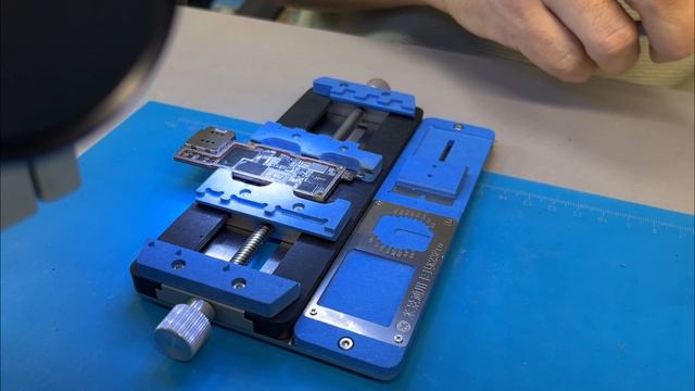 IPhone 14 Pro Max не видит сеть, нет IMEI