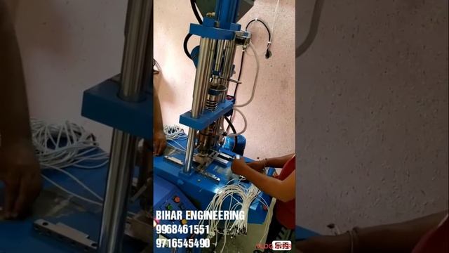 Two Side Oppread Data Cable Mold And 2 Pin 3 Pin Mold Insert Vertical Plastic Moulding Machine