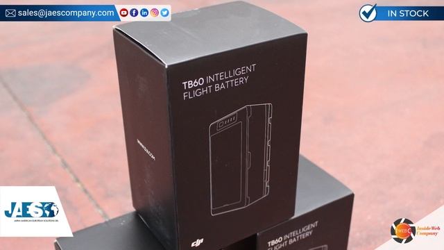 DJI TB60 (INSTOCK) INTELLIGENT FLIGHT BATTERY - BATTERIA DI VOLO INTELLIGENTE - BATERÍA DE VUELO