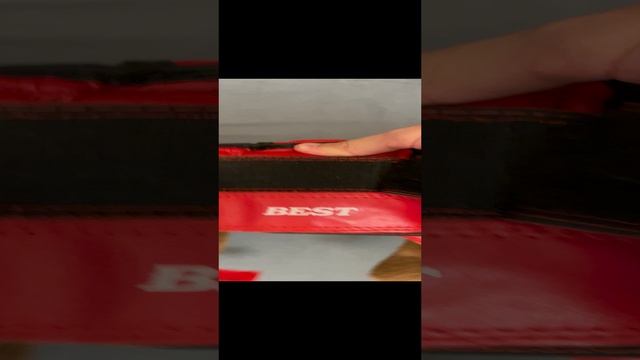 Боксерский шлем размера М (регулируемый) фирмы GREEN HILL из натуральной кожи