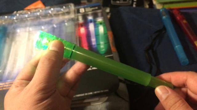 Trying Out My Costco Life Gear Flashlight Glow Stick.  8 For $13.99 Maybe.  Great For Kids!