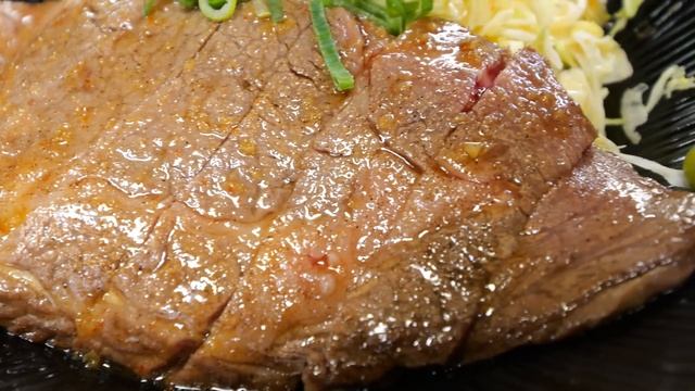 １日１０００人来店。９９種類のメニューで２４時間営業する怪物ドライブインに夜勤明けガテン兄貴やトラックドライバーが殺到！