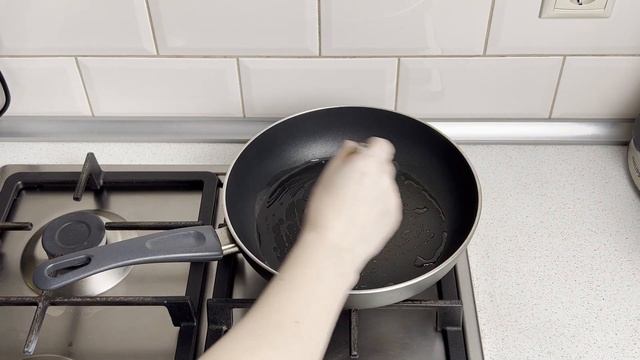 КАК ПРИГОТОВИТЬ ОЛАДЬИ НА КЕФИРЕ ПЫШНЫЕ БЕЗ ЯИЦ? Вкусные мягкие нежные на завтрак
