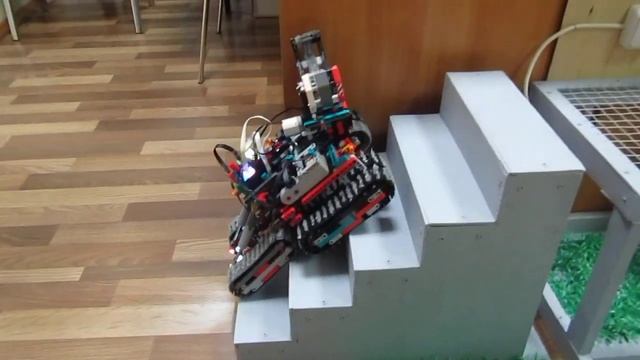 Дунай . Робот спасатель.