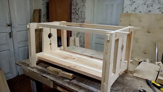 Журнальный столик.