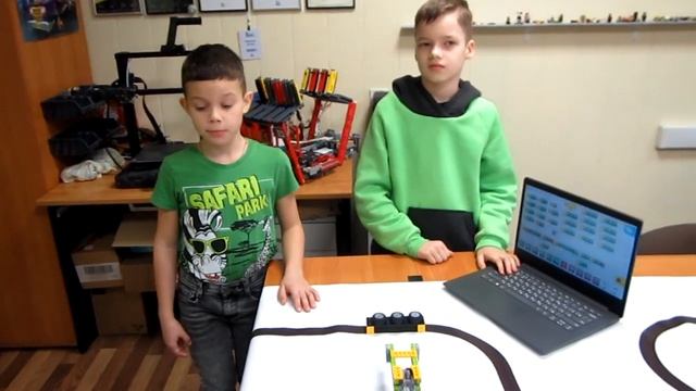 Робот-погрузчик