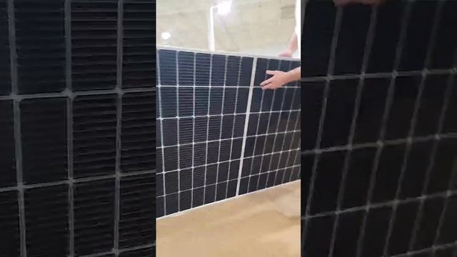 What Does A Bi-Facial Solar Panel Look Like?