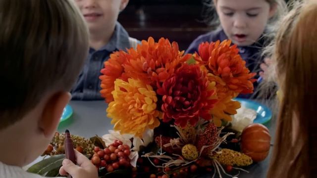 Step2 3 Piece Farmhouse Table & Bench Set