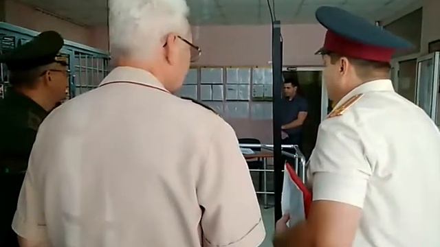 В отсутствие учредителя 