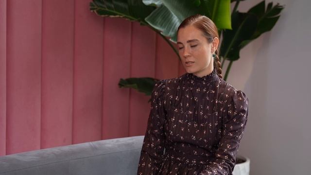 Как услышать шепот сердца через чтение стихов? / Мари Мирай