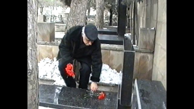 Eldar Mansurov - Qoşa Məzar (ifa: Flora Kərimova) | 1997