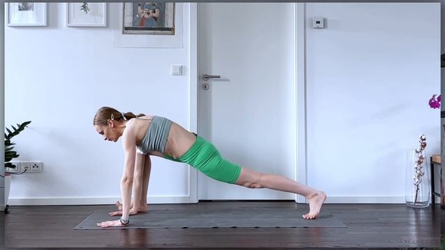 ЙОГА — Универсальное занятие для разминки всего тела