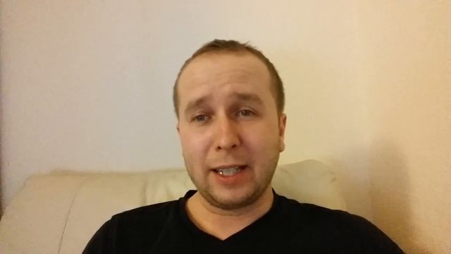 Как девушке  понравиться парню