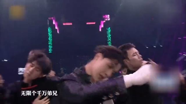 #WangYiboDragonFistVID_20240211_193540_883