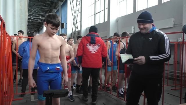 Взвешивание борцов Осетии до 16 лет!