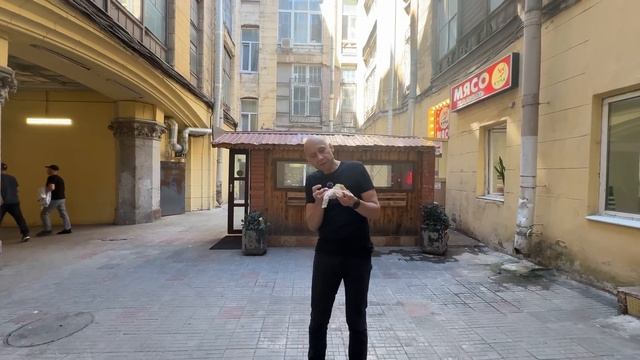 Петербург. Две шавермы.