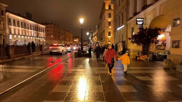Питер. Вечером в центре. Гуляю один.