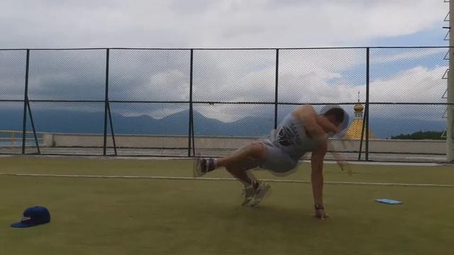 Твой ТРЕНЕР Крис Лебедева