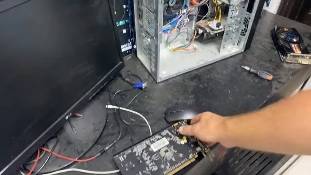 Стрим с покупкой ПК