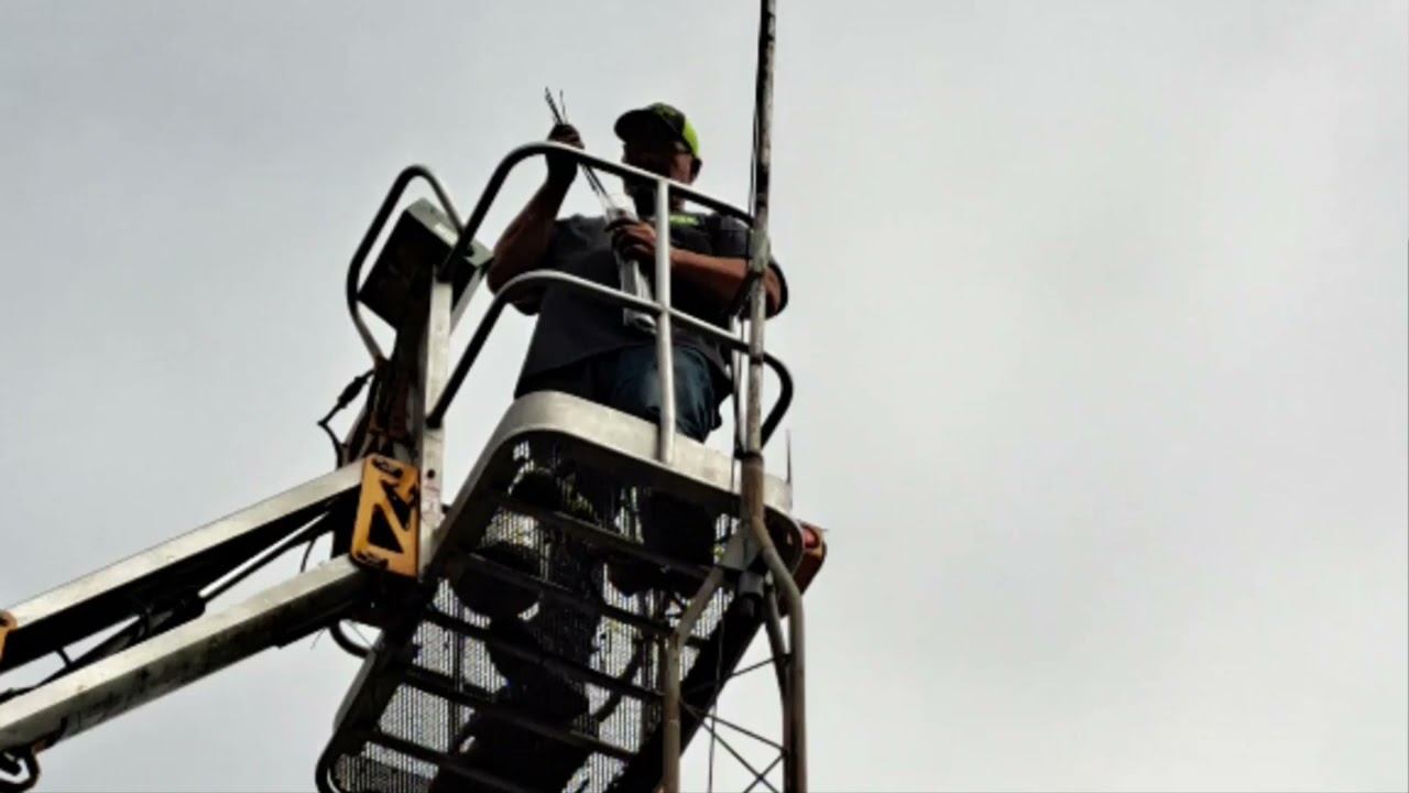 Installation Of A New 2 Meter/70 Cm Antenna. Diamond X50A Replaced My Discone Antenna.