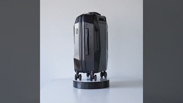 Чемодан MountainEagle