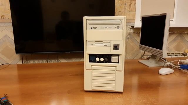 Что оставить в качестве ретро компа под DOS, Win 98. Socket 3, Socket 7... или 370 и не париться)))