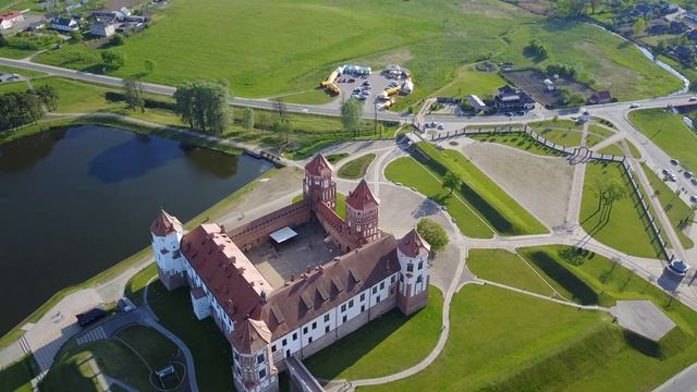 Mir castle in 4K  Мирский замок в 4К