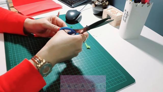 Make DIY Rose Paper Flowers For Valentines Day - KACA Arts