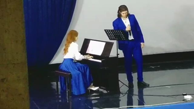 МАМА; автор музыки и слов: Олег Газманов.