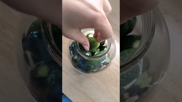 Малосоленые огурцы. Всегда получаются хрустящие! Самый простой рецепт малосоленых огурцов!